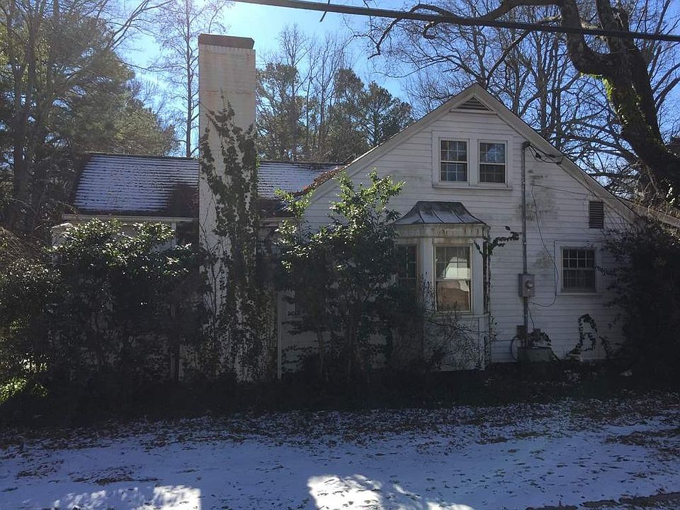 2nd image of 2525 Highland Ave