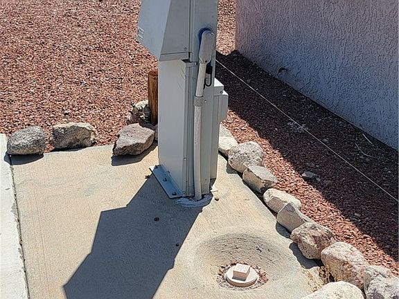 2nd image of 2350 Cortez Lane