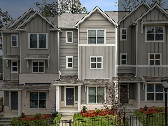 2nd image of 1303 Lakota Pl