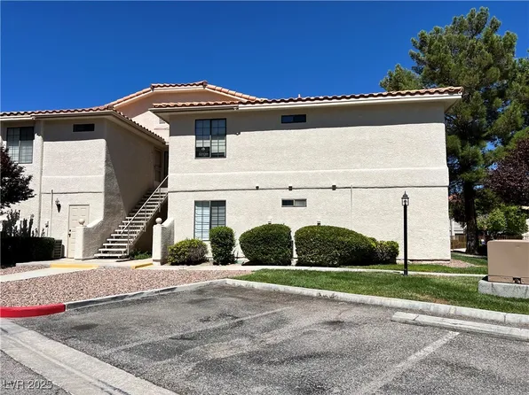 2627 S Durango Dr APT 202, Las Vegas, NV 89117