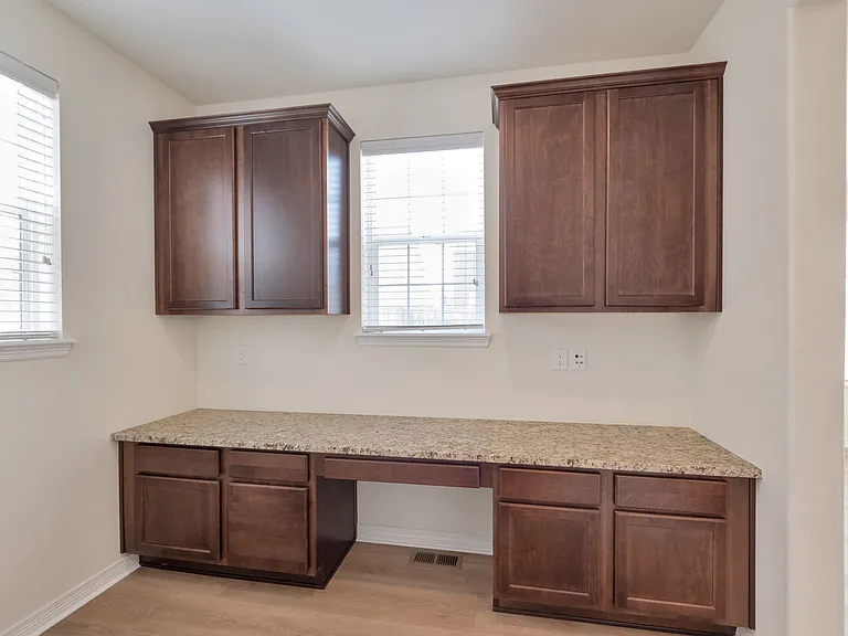 14776 Oslo Ave — Photo 23