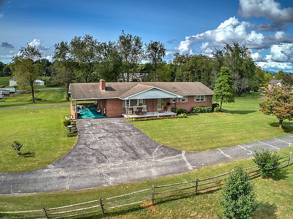 3rd image of 20269 Windon Acres Ln