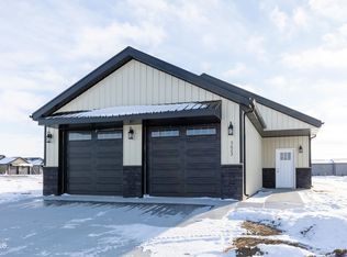 3423 E Calgary Ave, Bismarck, ND 58503