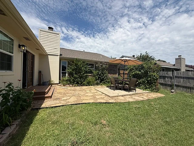 8004 Katie Ln — Photo 3