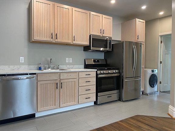 4th image of 4959 Magnolia Ave #2E