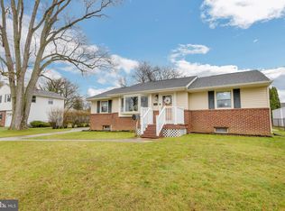 819 Beverly Dr, Somerdale, NJ 08083