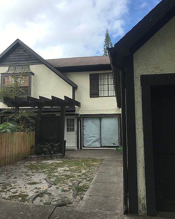 1st image of 4114 Woodlark Dr