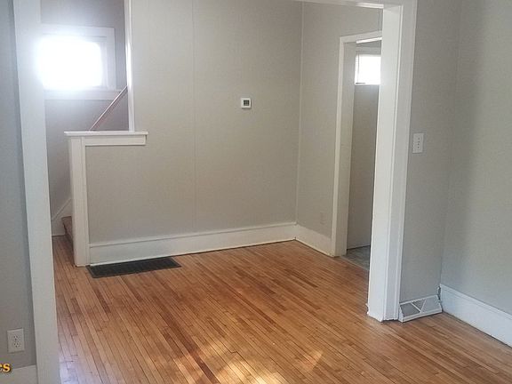 5th image of 3510 Oliver Ave N