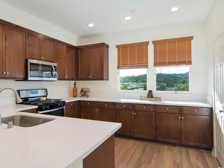 415 E Mission Villas Rd — Photo 8