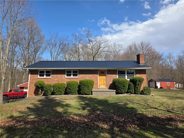 4001 Linda Dr, Aliquippa, PA 15001