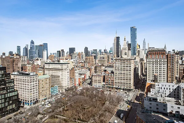 Rented by Douglas Elliman | media 68