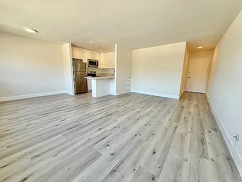 Madison Apartments — Photo 31