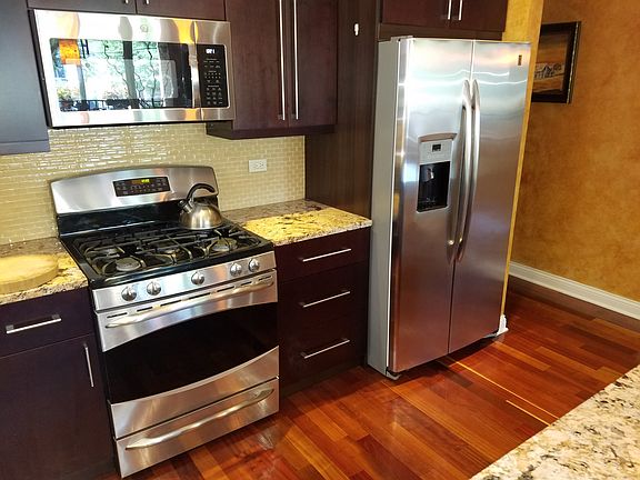 3rd image of 5002 N Western Ave APT 2S