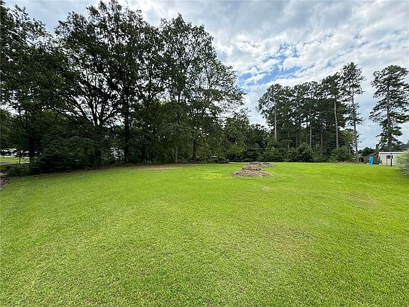 4th image of 121 Sherwood Ln