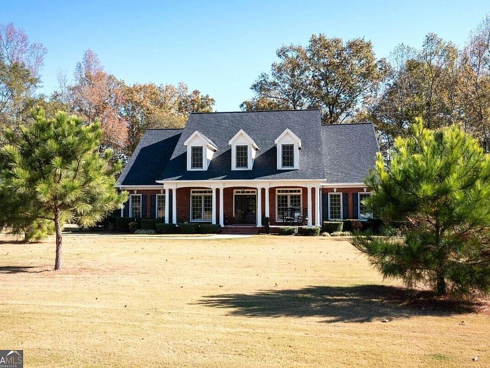 1st image of 205 Riverbluff Dr