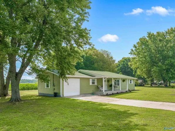 486 County Road 68, Section, AL 35771
