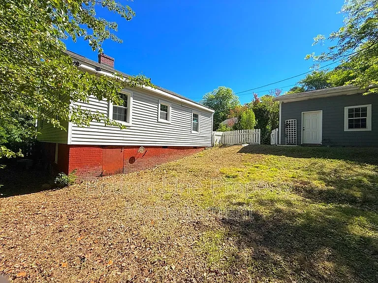 607 Gaston Ave — Photo 18