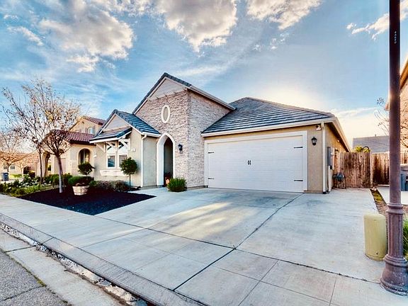 4th image of 3468 El Molino Ave
