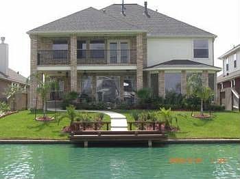 1st image of 18114 Harbour Bridge Point Dr