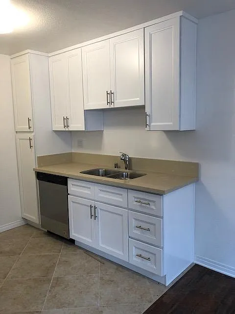 12349 Oxnard St — Photo 4
