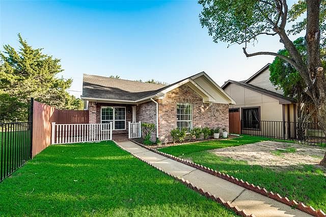 1st image of 10647 Woodleaf Dr