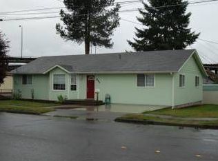 811 S Gold St, Centralia, WA 98531