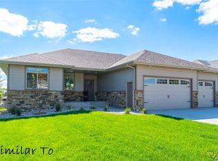 2224 E Stone Pointe Cir, Sioux Falls, SD 57108