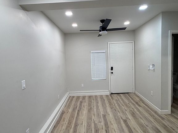 4th image of 4067-4078 Normal St #4077-1