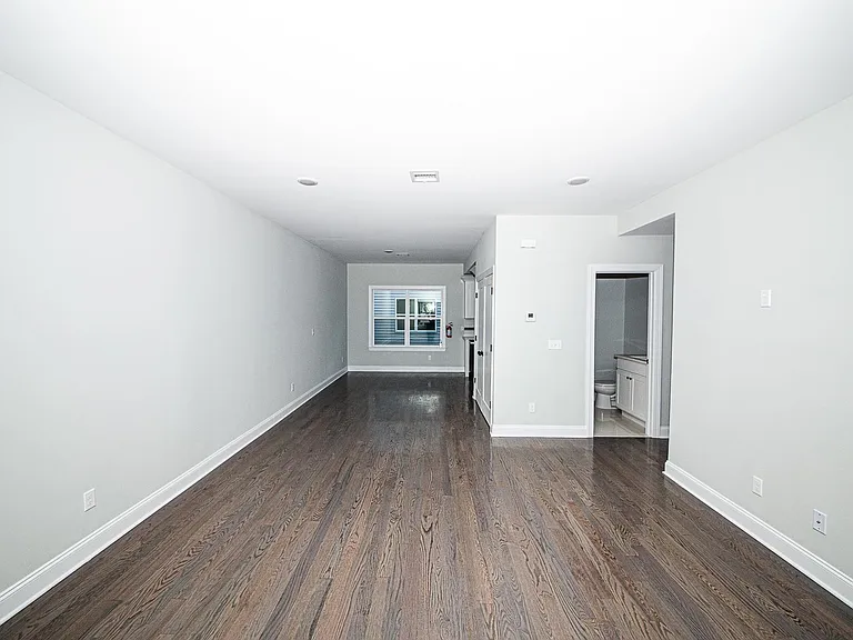 74-76 Essex St #2 — Photo 15