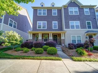 19101 Chandlers Landing Dr, Cornelius, NC 28031