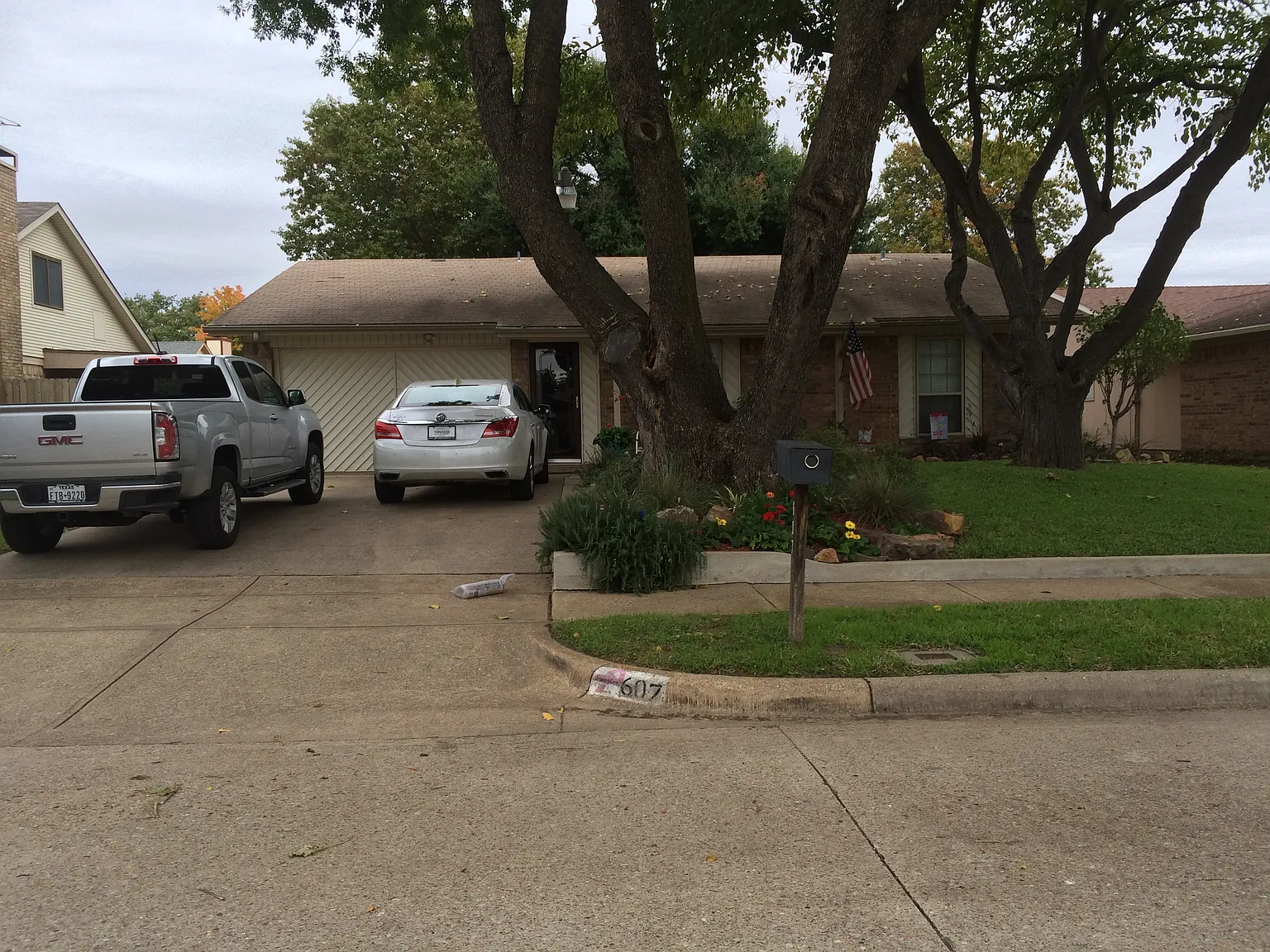 607 Via Corona photo 1