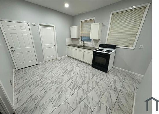 1st image of 904 S 20th St Floor 1