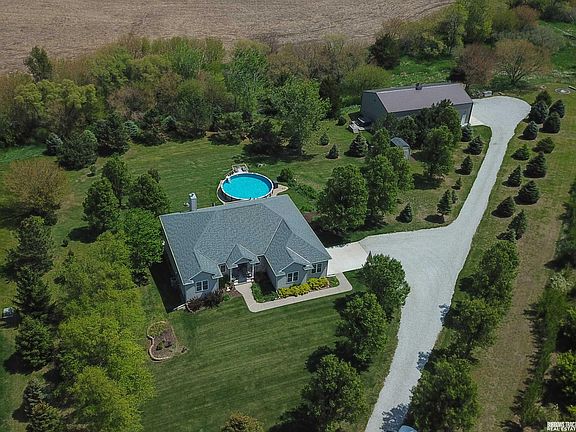 3rd image of 23060 Kalvin Ct