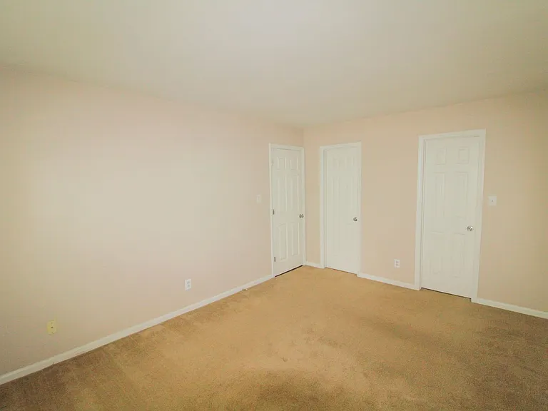 6000 Gray Gate Ln #C — Photo 15