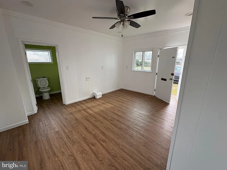 2713 Hammonds Ferry Rd — Photo 15