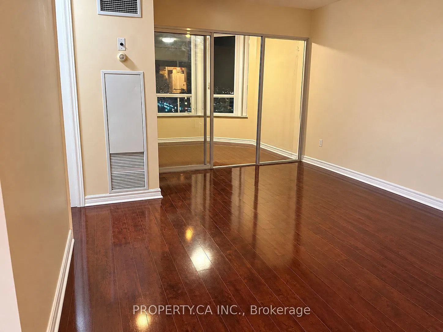 2 bed, $2,300 — Photo 4
