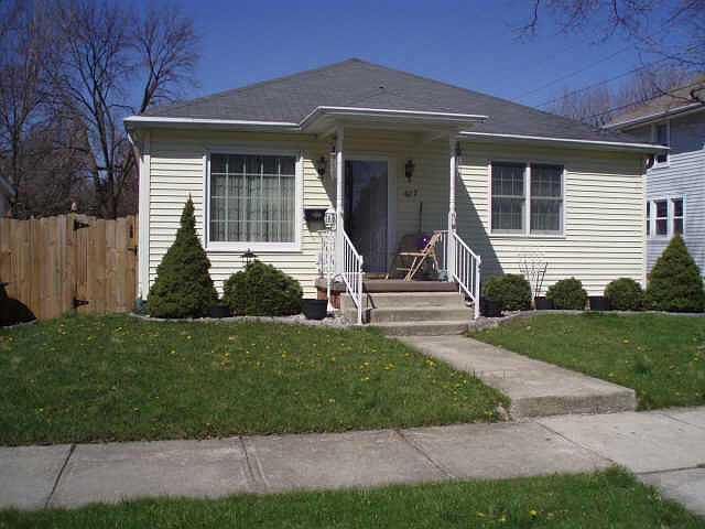 1st image of 107 N Simpson St