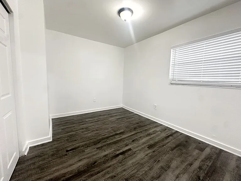 Miami Central Apartments — Photo 34