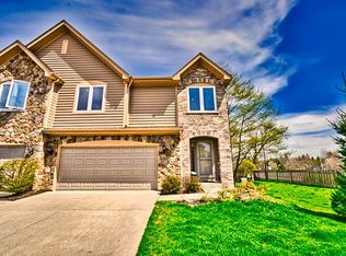 254 Taylor Ct, Buffalo Grove, IL 60089