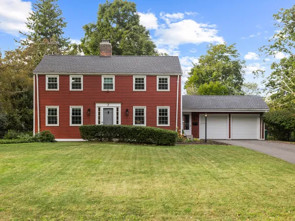 7 Kenwood Circle, Bloomfield, CT 06002