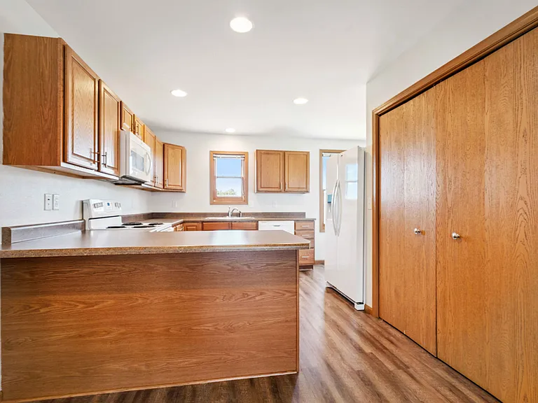 Westgate Residence Townhomes — Photo 10