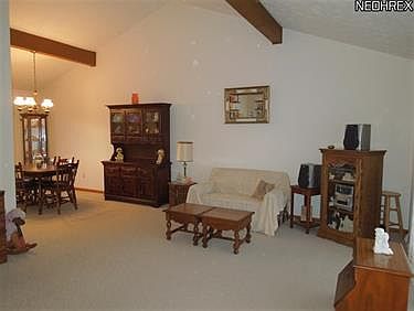 2nd image of 952 Pepperwood Dr