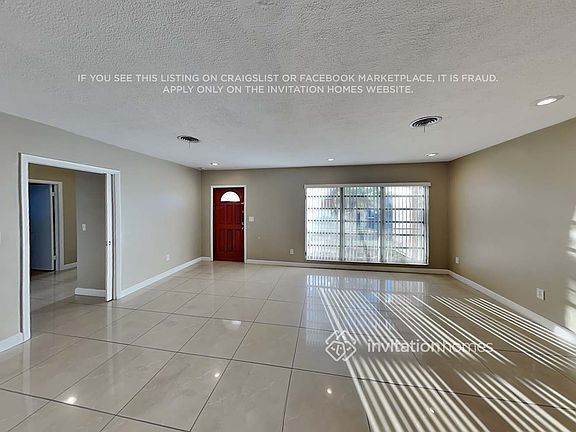 4th image of 19441 NE 19th Ct