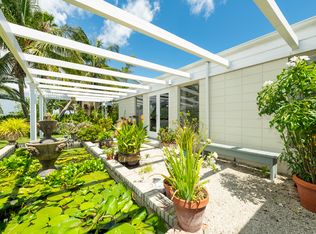 17337 Dolphin St, Sugarloaf Key, FL 33042