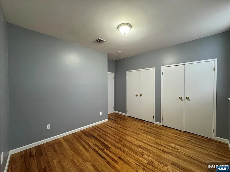 610 Devon St — Photo 33