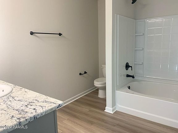 5th image of 3407 Autumn Park Dr