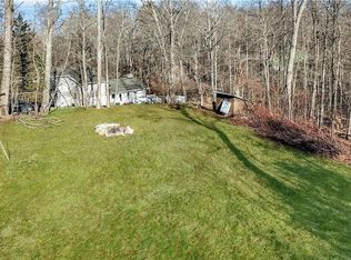 511 Den Rd, Stamford, CT 06903