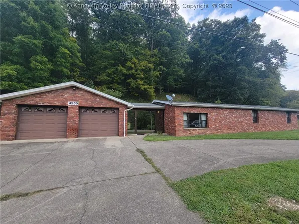 4550 Midway Rd, Yawkey, WV 25573