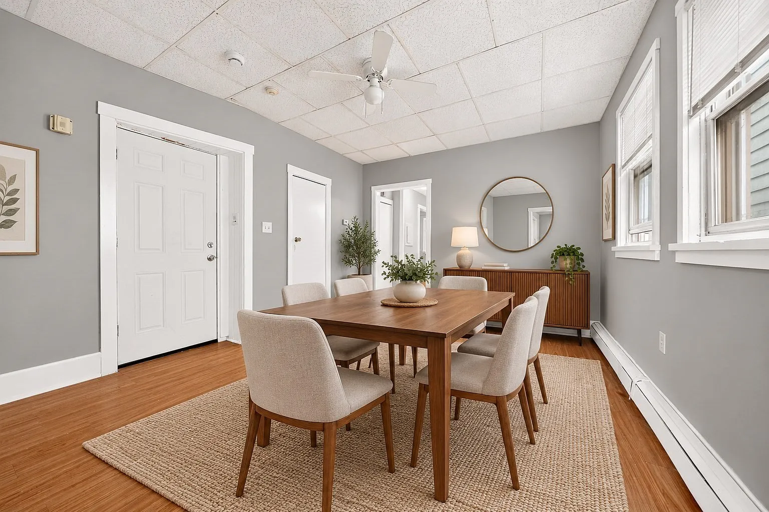 2 bed, 1.0 bath, 960 sqft, $2,400 — Photo 3