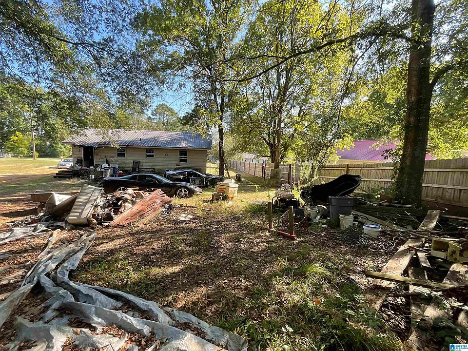 1st image of 104 Hughes St
